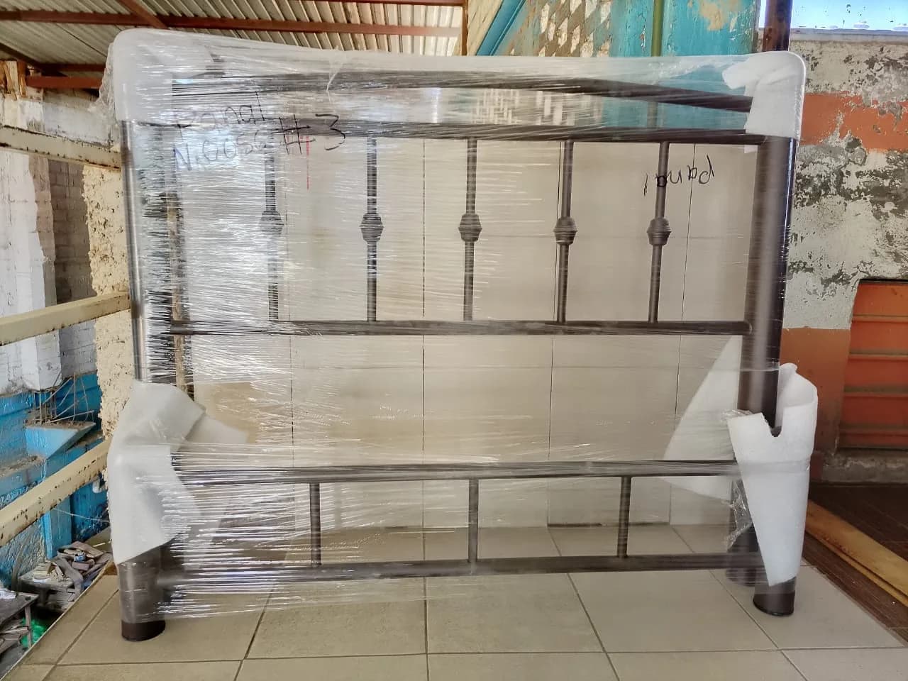 Cabecera tubular con pie de cama